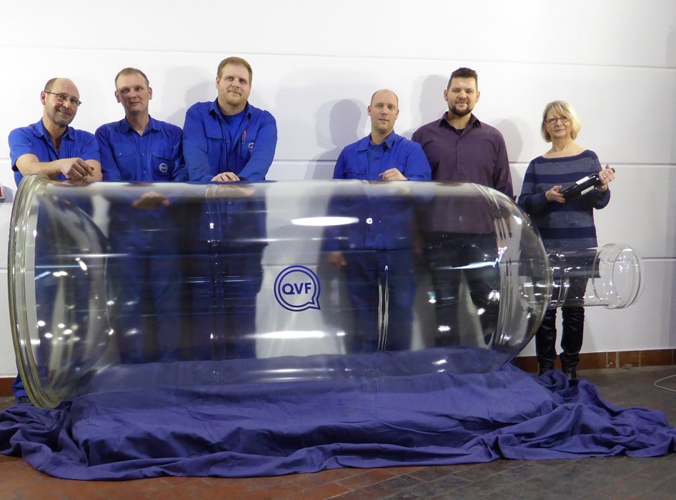 De Dietrich Process Systems in Mainz, Germany has manufactured the biggest glass bottle of the world!